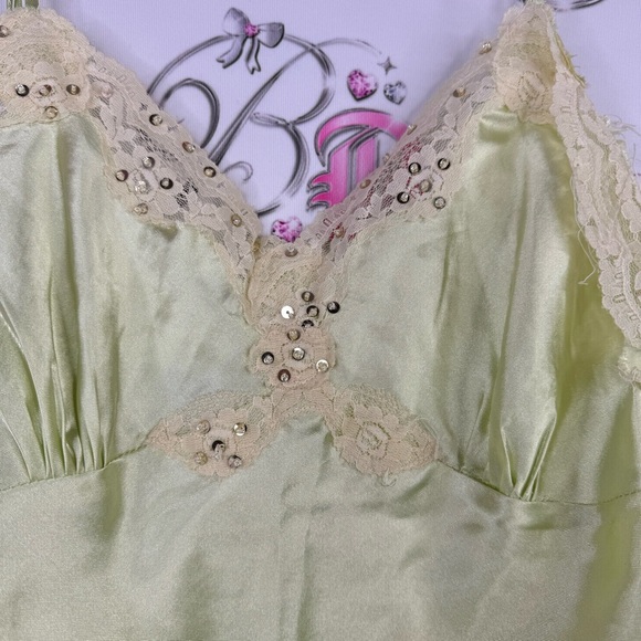Seduction tank top silky satiny lime green pastel with beige gold sequin lace - Picture 3 of 7